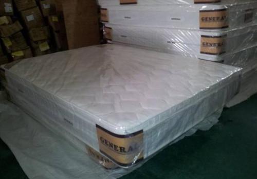 床垫包装膜居然没撕掉!不撕床垫包装膜有哪些危害?