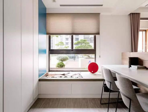 ������ְ������װ�ް���