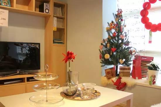 8个美哒哒的客厅飘窗装修