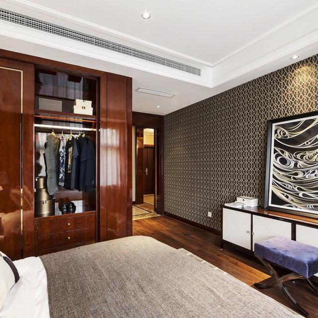 卧室衣柜要不要做到顶