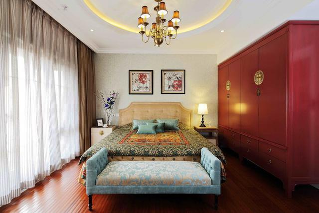 卧室衣柜要不要做到顶