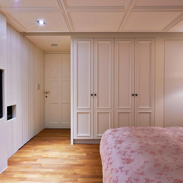 卧室衣柜要不要做到顶