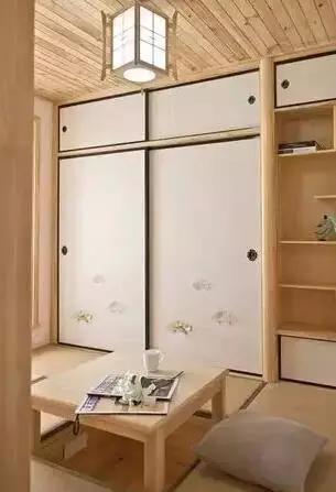 小房间改成榻榻米