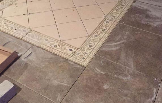 在旧瓷砖上贴新瓷砖