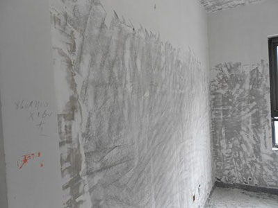 装修前铲墙皮