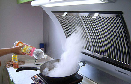 清洗抽油烟机的小窍门