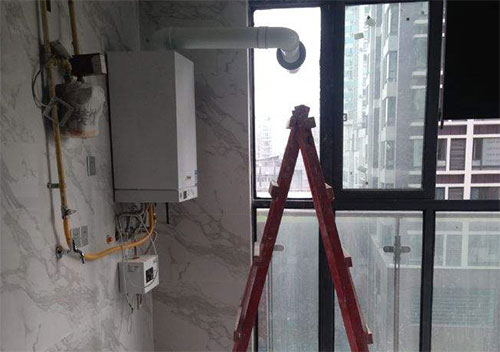 ����װ�޾���