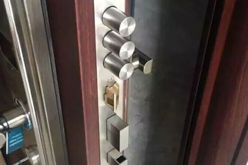 如何挑选防盗门