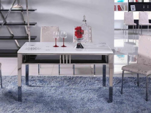 地毯清洁与保养的方法