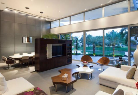 客厅隔断装修案例