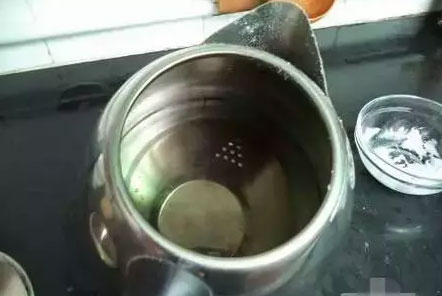 热水壶水垢如何清除