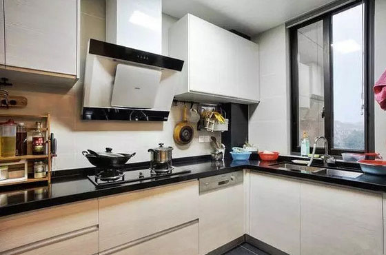 现代风格三房装修