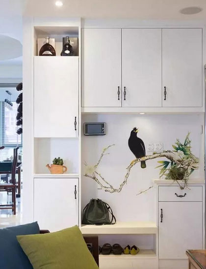 进门鞋柜装修案例