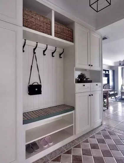 进门鞋柜装修案例