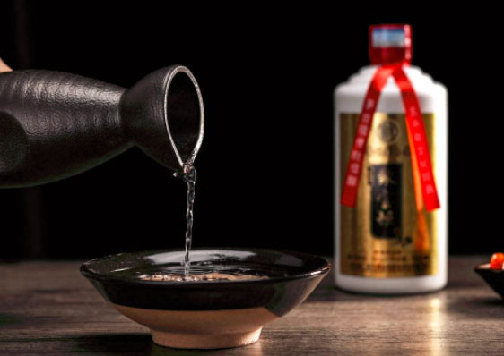 盆栽植物要喝酒