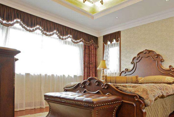 实木家具与窗帘的搭配方案