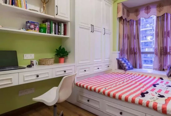 榻榻米书桌装修