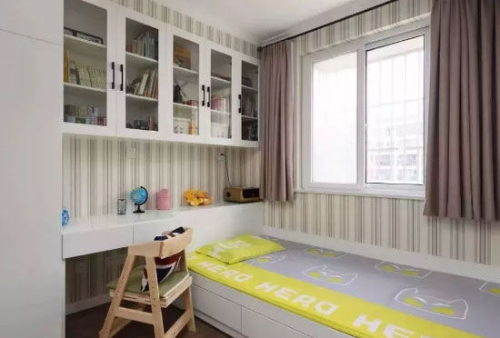 榻榻米书桌装修