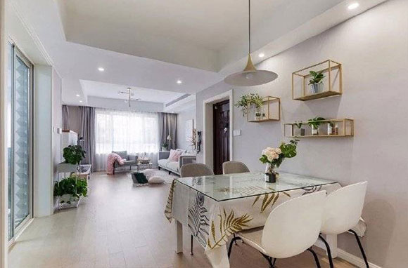 ��Լ���װ�޵Ŀռ����Ǻ��Ϳ�������ǽ���С�鷿̫ʵ���ˣ�