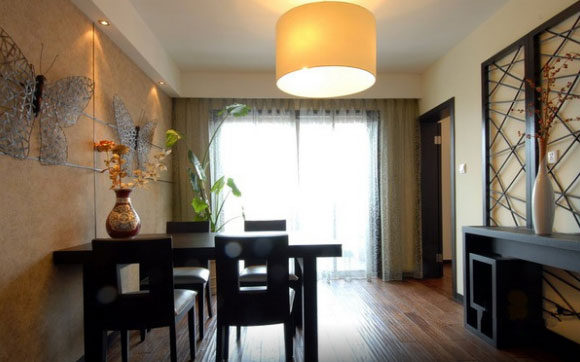 简约新中式风格三房装修，客厅放个箱子真少见！墙面装饰更个性！