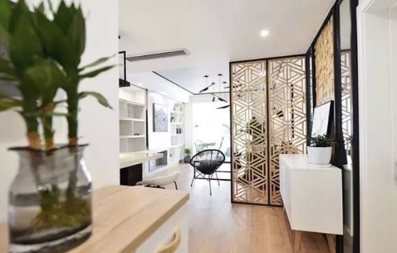 入户玄关隔断装修