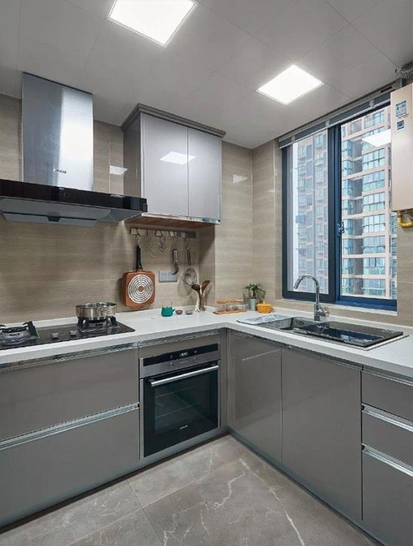 现代风格三房装修