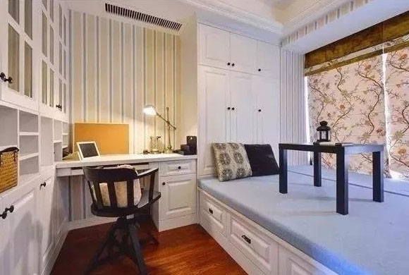 榻榻米书房装修