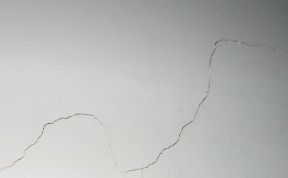 墙面裂缝如何处理,墙面裂缝解决方法