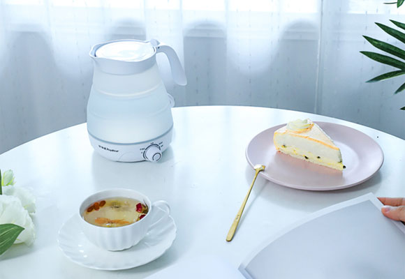 荣事达便携式小型迷你可折叠式旅行电热水壶全球通用