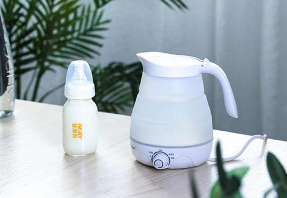 荣事达便携式小型迷你可折叠式旅行电热水壶全球通用