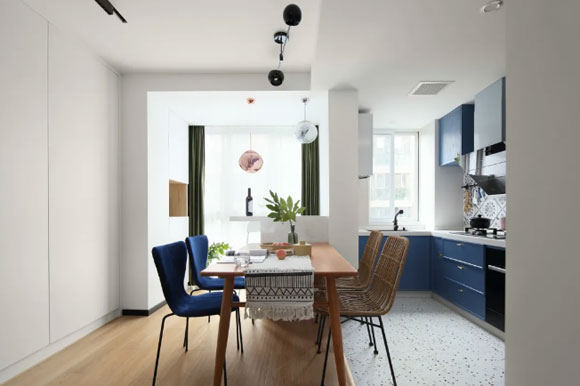 轻奢风四居室装修设计