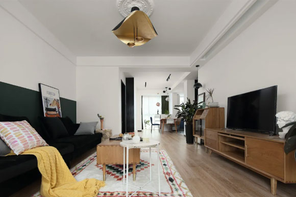 轻奢风四居室装修设计