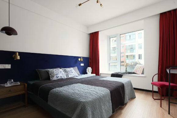 轻奢风四居室装修设计