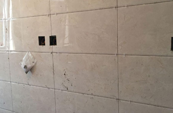 内墙砖铺贴步骤