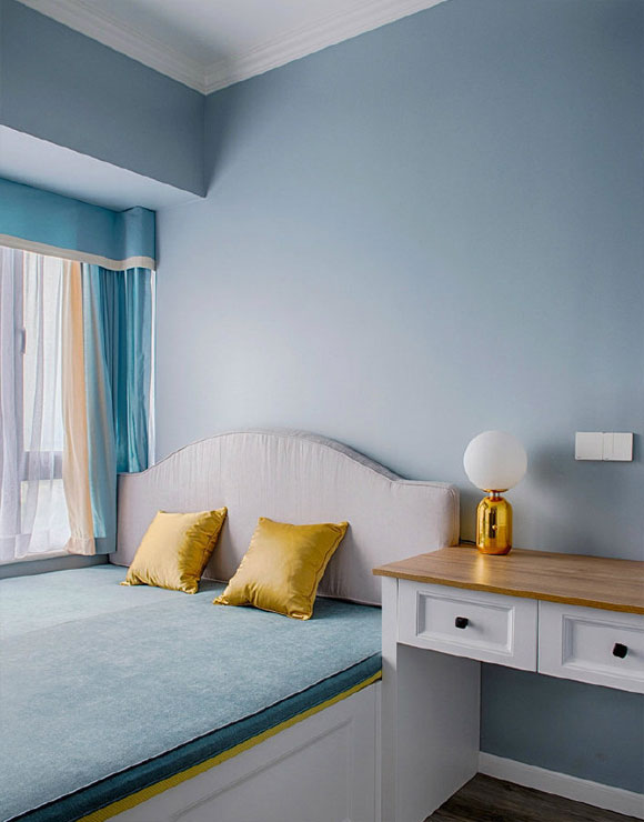 轻奢风三居室装修