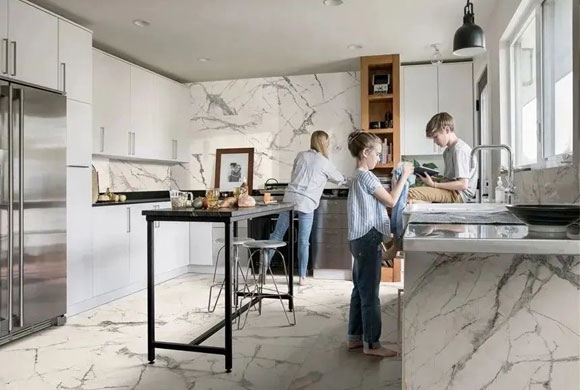 ����װ������