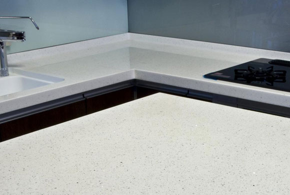定制橱柜如何选择石英石台面