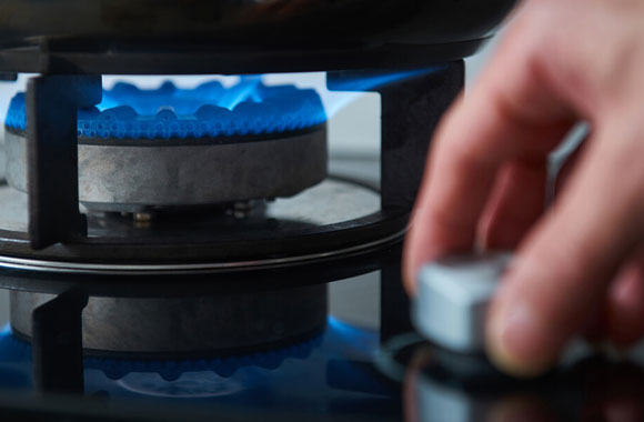 燃气灶越贵越好