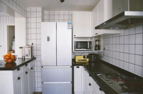 冰箱摆在哪里最合适