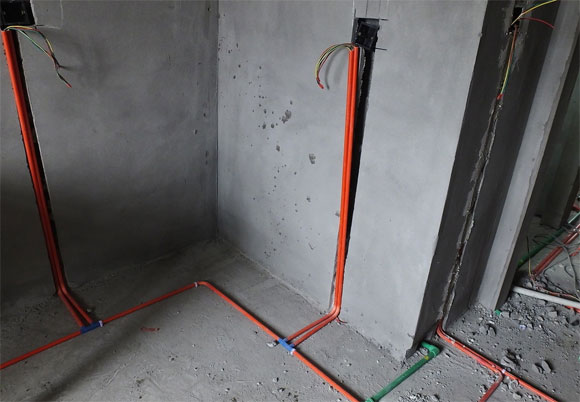 水电改造时墙面能不能开横槽