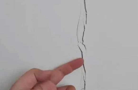 墙面开裂修复方法