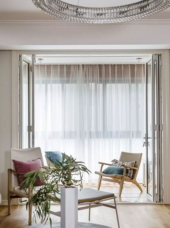 客厅阳台装修设计